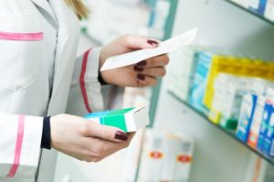 В Казахстане запретят продажу лекарств без рецептов